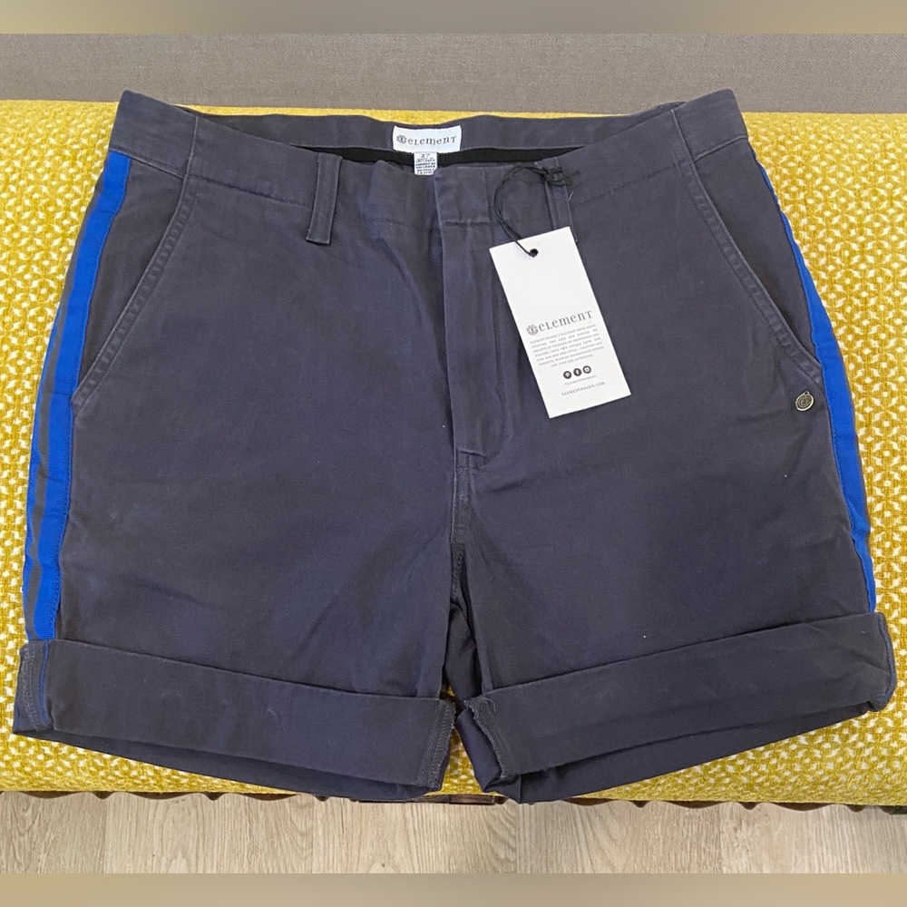 Element Eden Navy Stripe Banded Pocketed Cuffed Hem Chino Short Size 27 NWT
